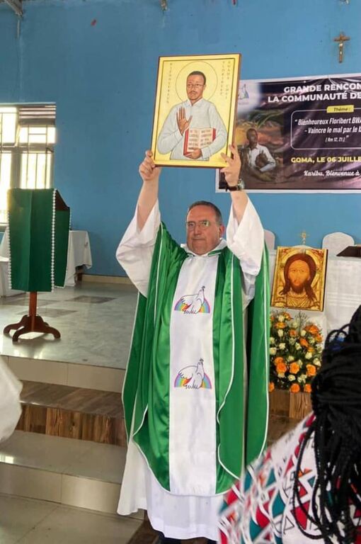 Alla vigilia del giorno memoriale del beato Floribert, a Goma le Comunità di Sant'Egidio del Congo orientale si sono riunite in assemblea. Oggi la celebrazione diocesana al Santuario del Santissimo Sacramento con la cappellina dedicata al nuovo beato