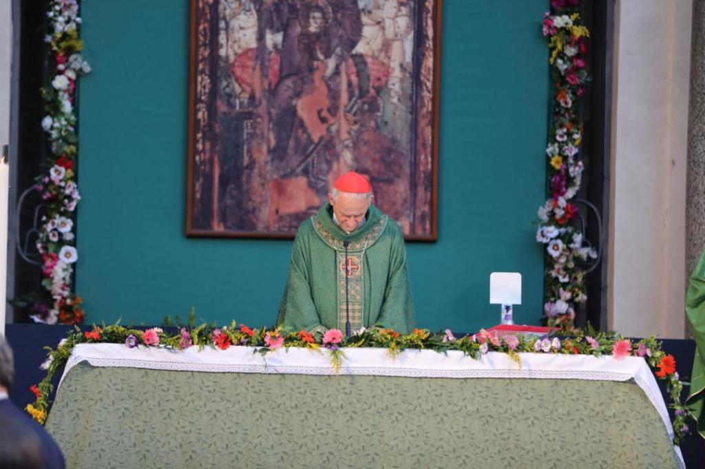 Palavras e imagens da liturgia para a festa de Sant'Egidio: a homilia do Cardeal Matteo Zuppi, a saudação de Marco Impagliazzo