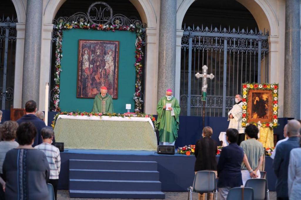Palavras e imagens da liturgia para a festa de Sant'Egidio: a homilia do Cardeal Matteo Zuppi, a saudação de Marco Impagliazzo
