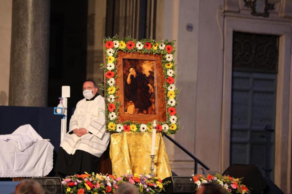 Palavras e imagens da liturgia para a festa de Sant'Egidio: a homilia do Cardeal Matteo Zuppi, a saudação de Marco Impagliazzo