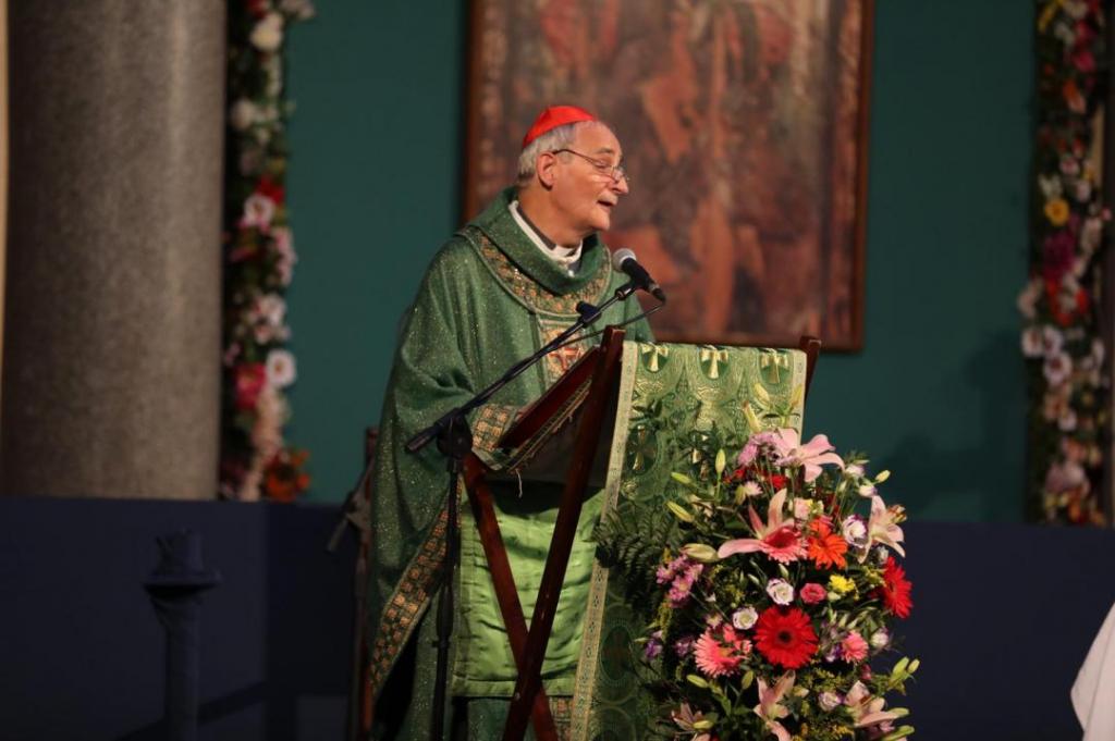 Palavras e imagens da liturgia para a festa de Sant'Egidio: a homilia do Cardeal Matteo Zuppi, a saudação de Marco Impagliazzo