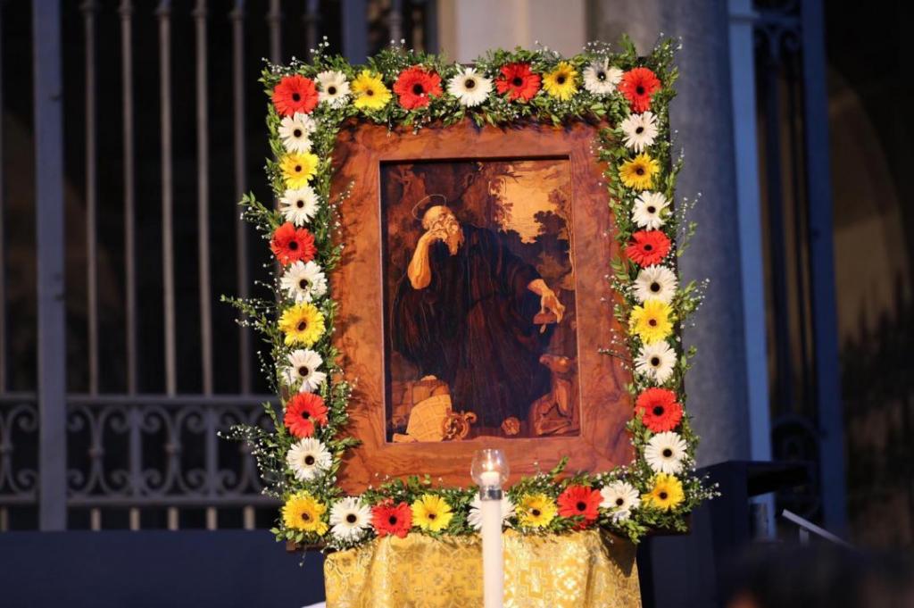 Palavras e imagens da liturgia para a festa de Sant'Egidio: a homilia do Cardeal Matteo Zuppi, a saudação de Marco Impagliazzo