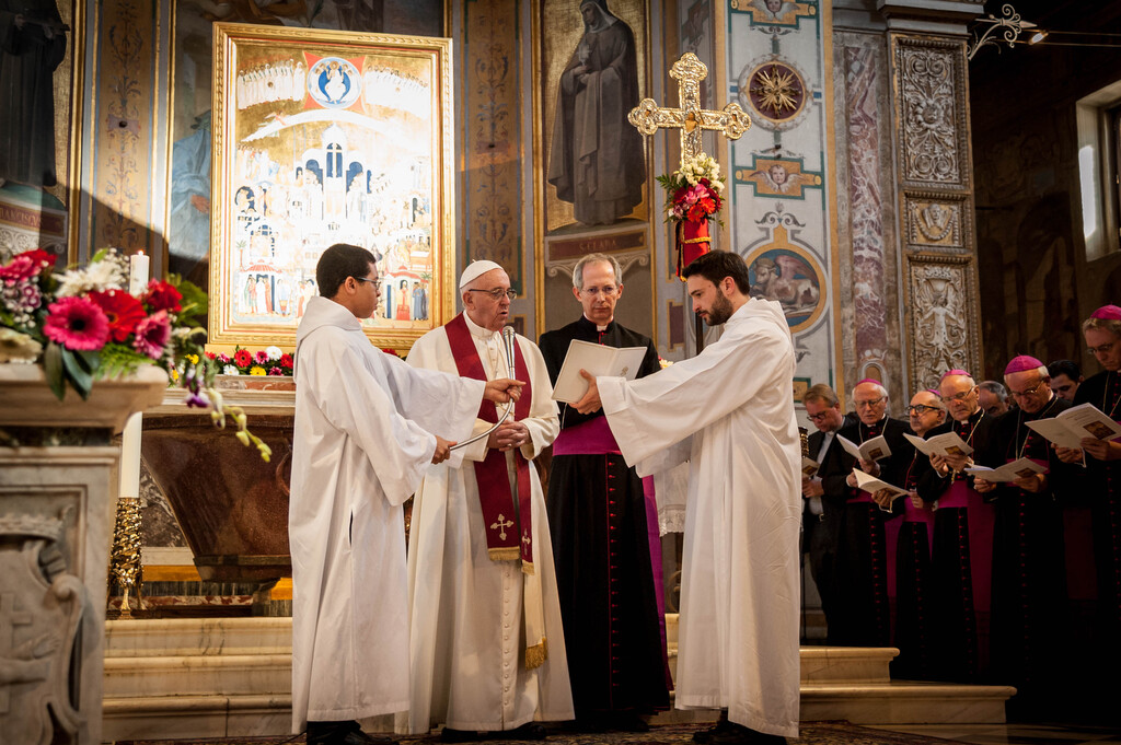 13 marzo 2013-2023. Dieci anni di papa Francesco. Alcune riflessioni negli editoriali di Andrea Riccardi e Marco Impagliazzo