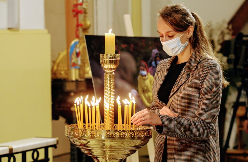 Kard. Nycz: Między obroną granic a pomocą humanitarną nie musi być sprzeczności