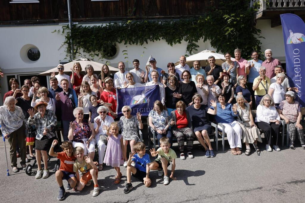 Sommerfreizeiten mit älteren Menschen, Menschen mit Behinderung und Geflüchteten in verschiedenen Städten Deutschlands und Österreichs: die Einsamkeit durch die Freundschaft überwinden