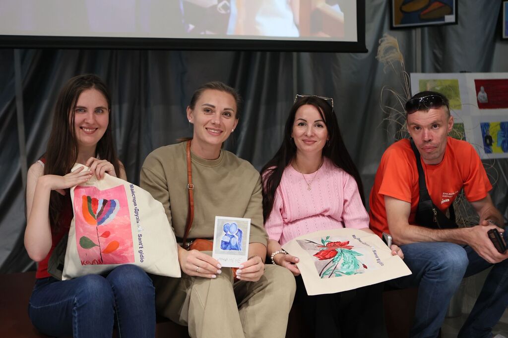 La tragedia della guerra vista con gli occhi delle persone con disabilità: a Ivano-Frankivsk, in Ucraina, una mostra delle opere de 