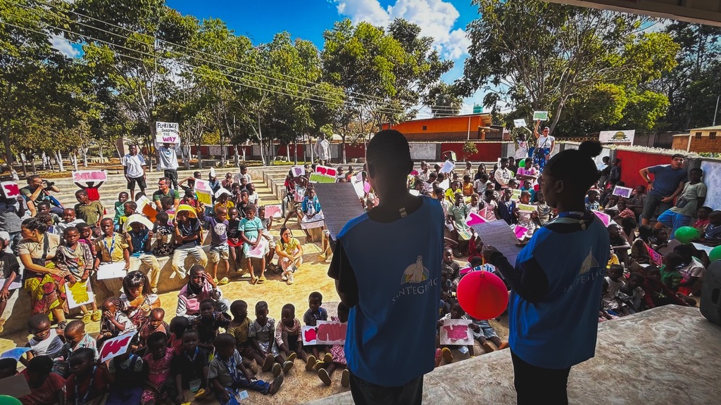Balaka, Malawi: the Summer School ends with a rally for peace, children and adults marching through the streets of the city