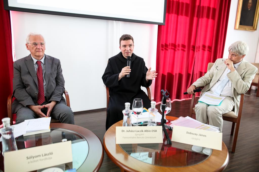 Il cristianesimo al tempo di papa Francesco: all'Accademia delle Scienze d'Ungheria presentazione del volume a cura di Andrea Riccardi