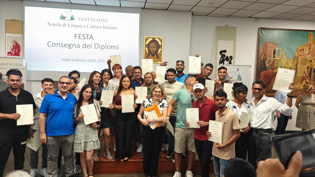 Consegnati a Roma 2.223 nuovi diplomi della Scuola di Lingua e Cultura Italiana di Sant'Egidio