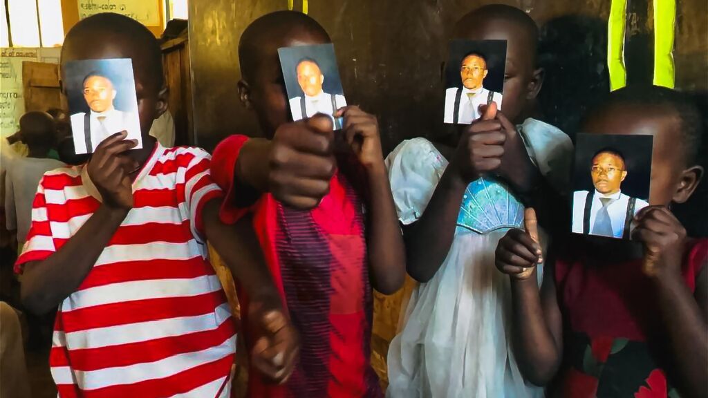 Grandir à l’École de la Paix et devenir comme Floribert. Pour les enfants africains des Écoles de la Paix, le modèle à suivre est le jeune martyr qui sera béatifié le 15 juin