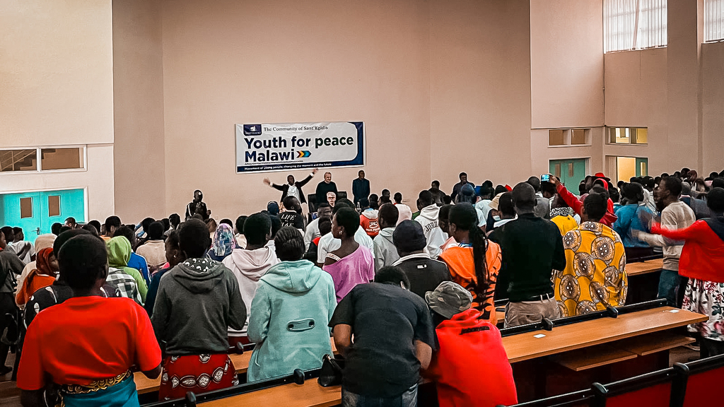 Sant'Egidio no Malawi, um caminho de paz num país em mudança O encontro das Comunidades e dos Jovens pela Paz por ocasião da visita de Marco Impagliazzo