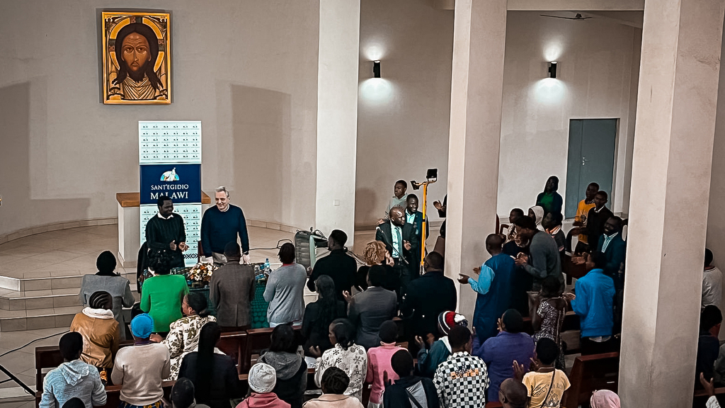 Sant'Egidio no Malawi, um caminho de paz num país em mudança O encontro das Comunidades e dos Jovens pela Paz por ocasião da visita de Marco Impagliazzo