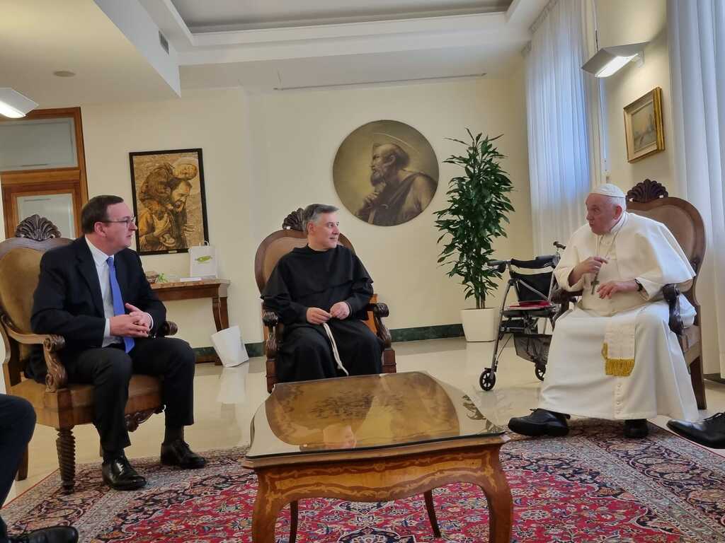 Specjalny prezent od ukraińskich dzieci dla papieża Franciszka