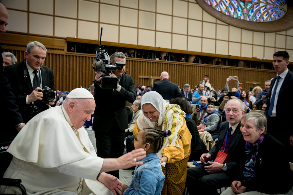 « Le pape François aura mis toute son énergie à réconcilier le monde. » Tribune de Valérie Régnier