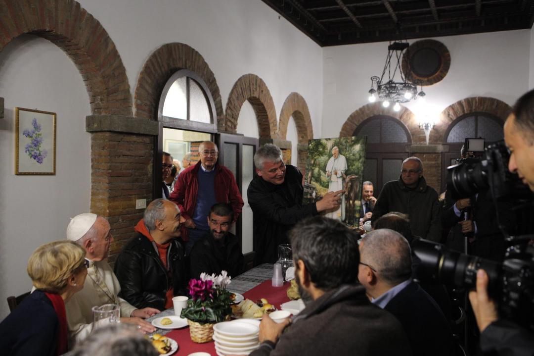 La bella casa per i senza dimora inaugurata da Papa Francesco: Palazzo Migliori, vicino al Colonnato di San Pietro