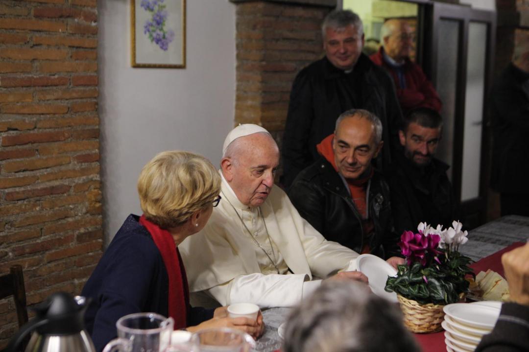 La bella casa per i senza dimora inaugurata da Papa Francesco: Palazzo Migliori, vicino al Colonnato di San Pietro