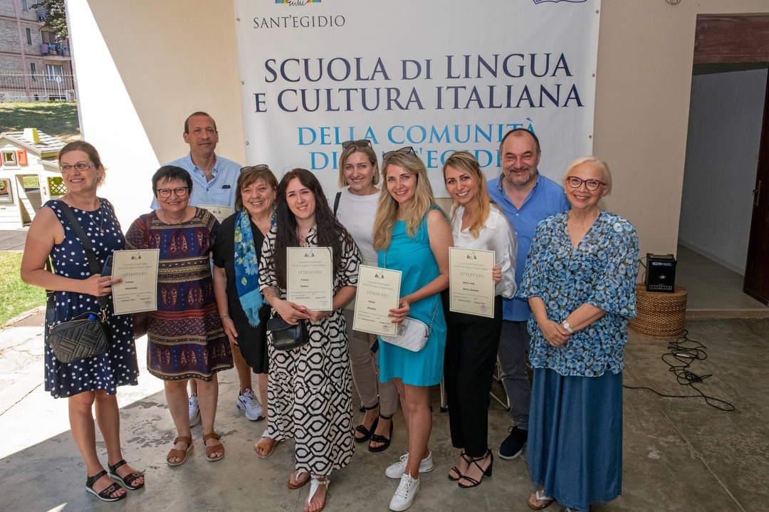 Novara: La consegna dei diplomi della scuola di lingua e cultura italiana di Sant'Egidio