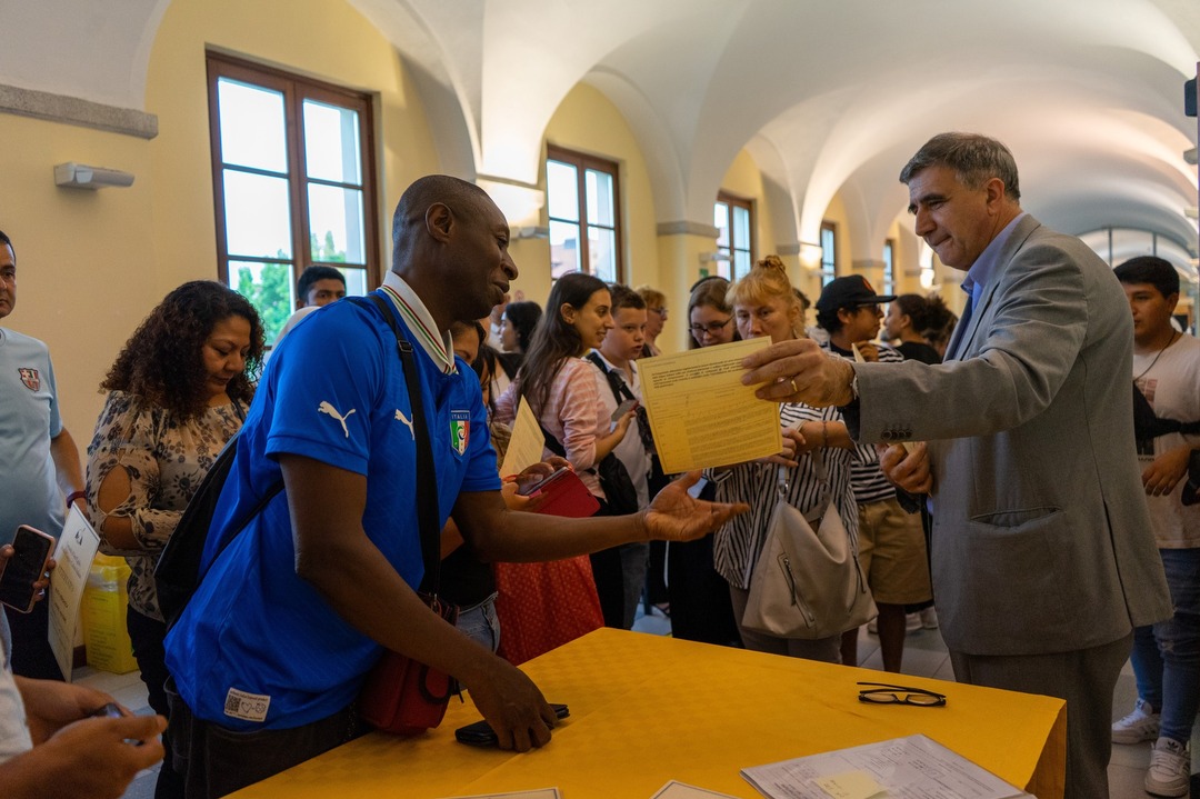 Novara: La consegna dei diplomi della scuola di lingua e cultura italiana di Sant'Egidio