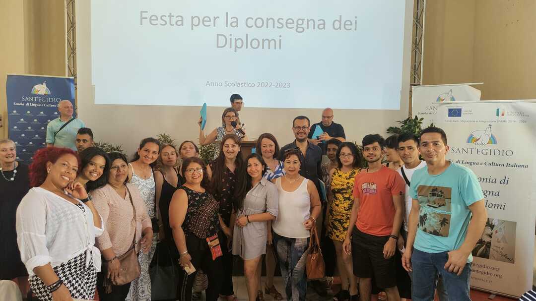 Roma: La consegna dei diplomi della scuola di lingua e cultura italiana di Sant'Egidio