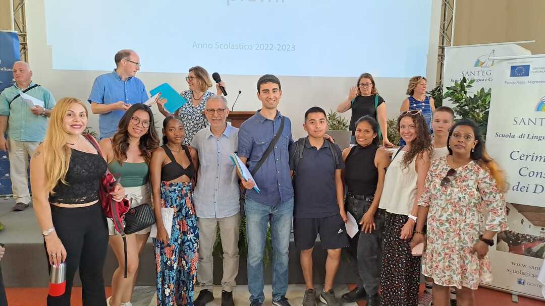 Roma: La consegna dei diplomi della scuola di lingua e cultura italiana di Sant'Egidio