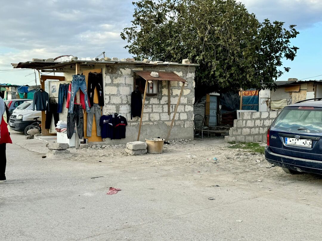 Una delegazione di Sant'Egidio nella baraccopoli di Borgo Mezzanone