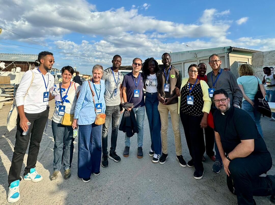 Una delegazione di Sant'Egidio nella baraccopoli di Borgo Mezzanone